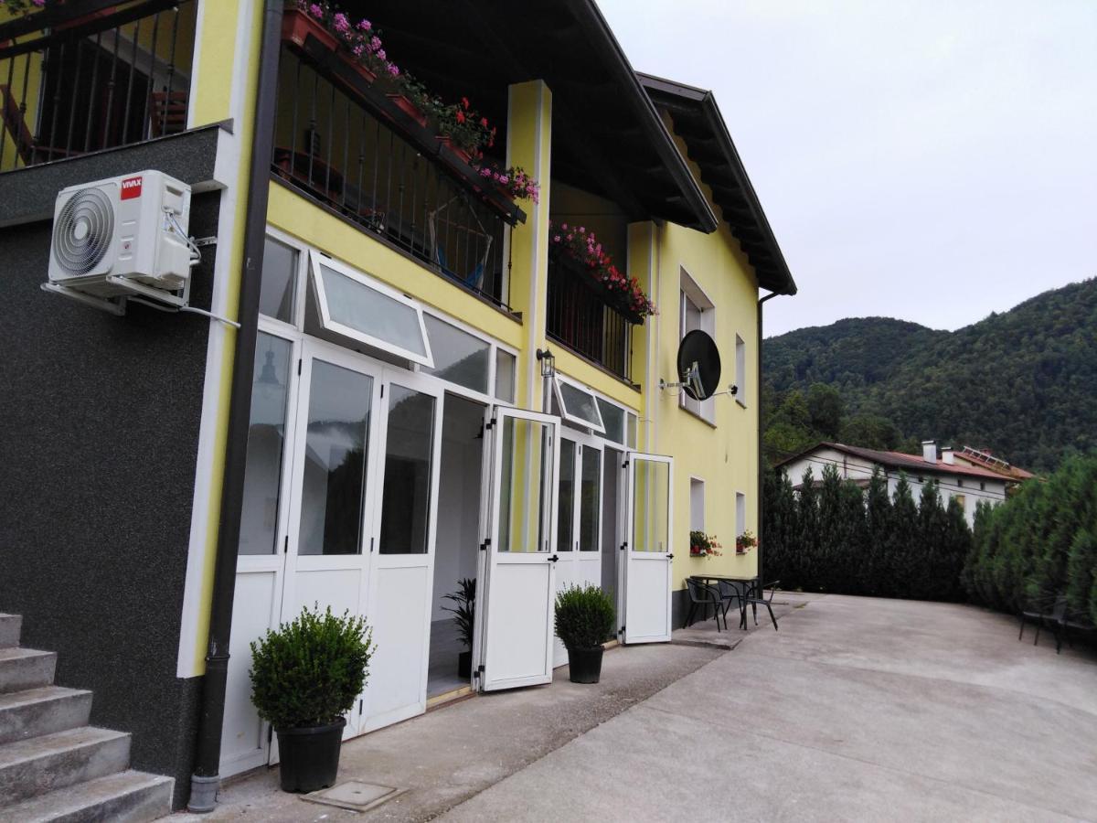 Prenocisce 9A Hotel Tolmin Buitenkant foto
